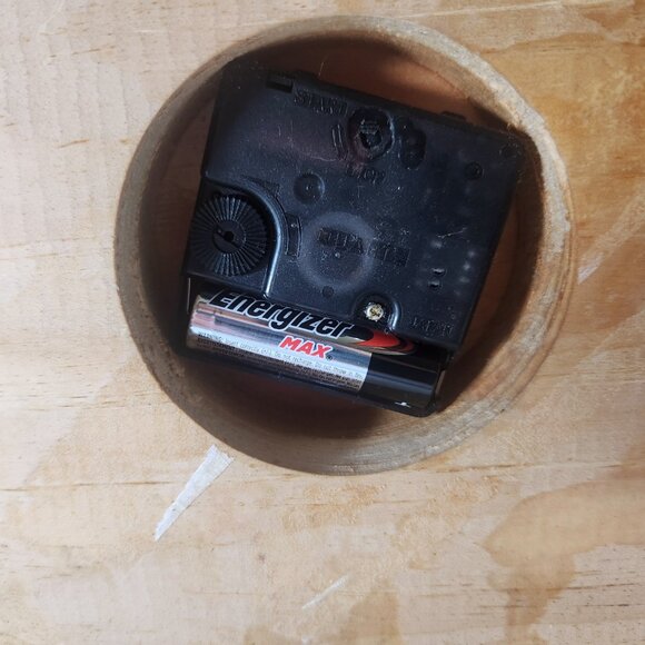 Vintage Religious Footprints in the Sand Wooden Clock Lacquered Table or Wall - Picture 8 of 8